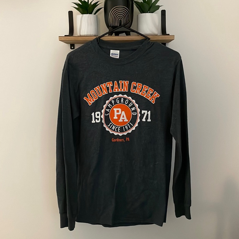 Graphic long sleeve